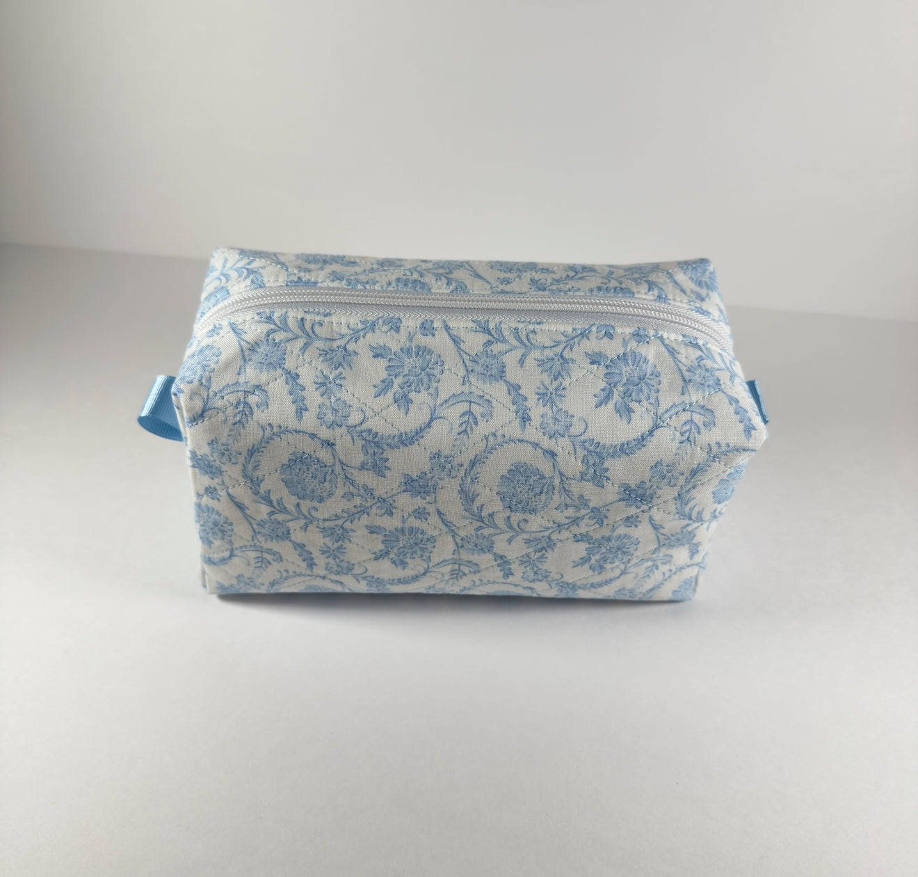 Chinoiserie Scroll Quilted Boxy Makeup
